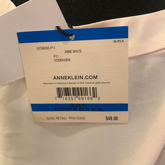 🌹VINTAGE ANNE KLEIN • Women's Sleeveless Dressy Top - Cream - Picture 8 of 11